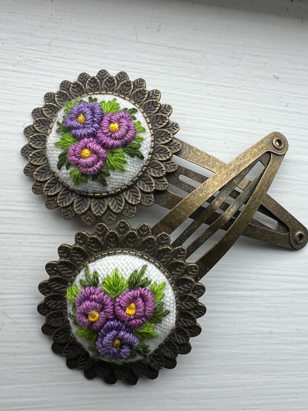 Hand-Embroidered Purple Floral Hair Clips - Vintage Bronze Pair